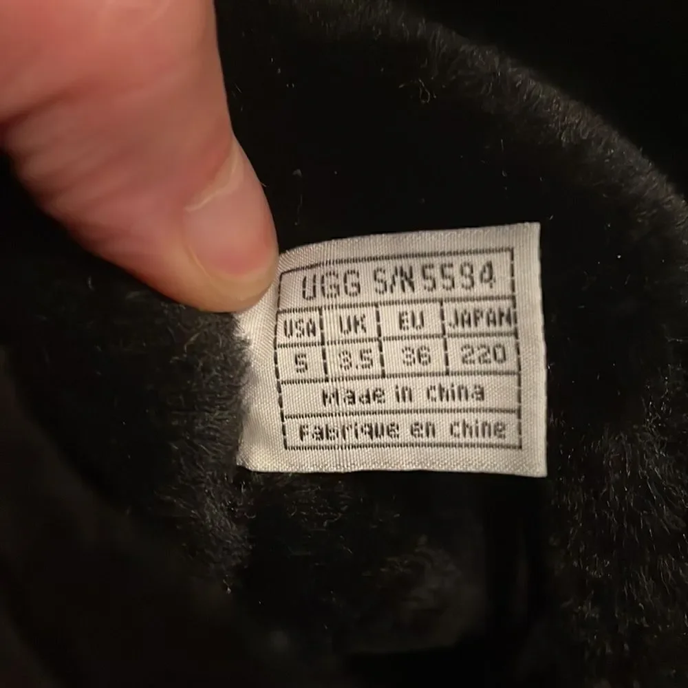 UGG australia black